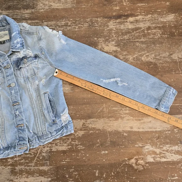 ASHLEY-VINTAGE CHARMM Light Blue Distressed Denim Jacket - Picture 7 of 9